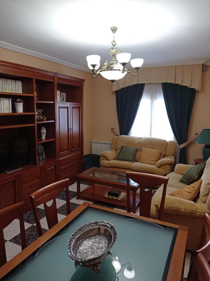 Apartamento Turistico Antigua Universidad ألماغرو المظهر الخارجي الصورة