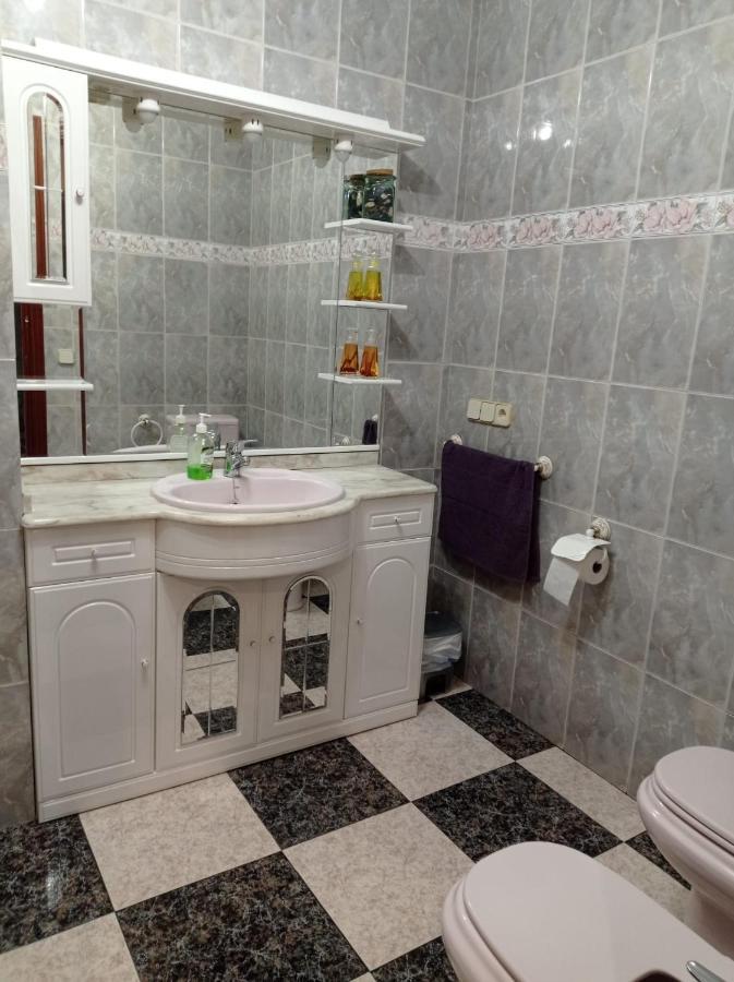 Apartamento Turistico Antigua Universidad ألماغرو المظهر الخارجي الصورة