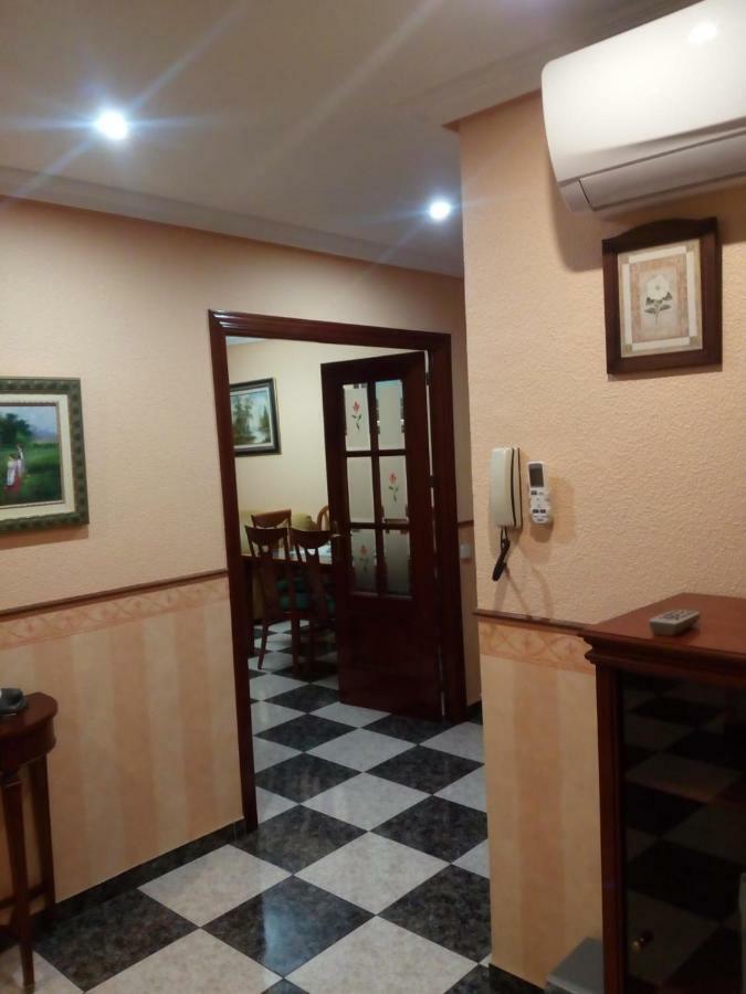 Apartamento Turistico Antigua Universidad ألماغرو المظهر الخارجي الصورة
